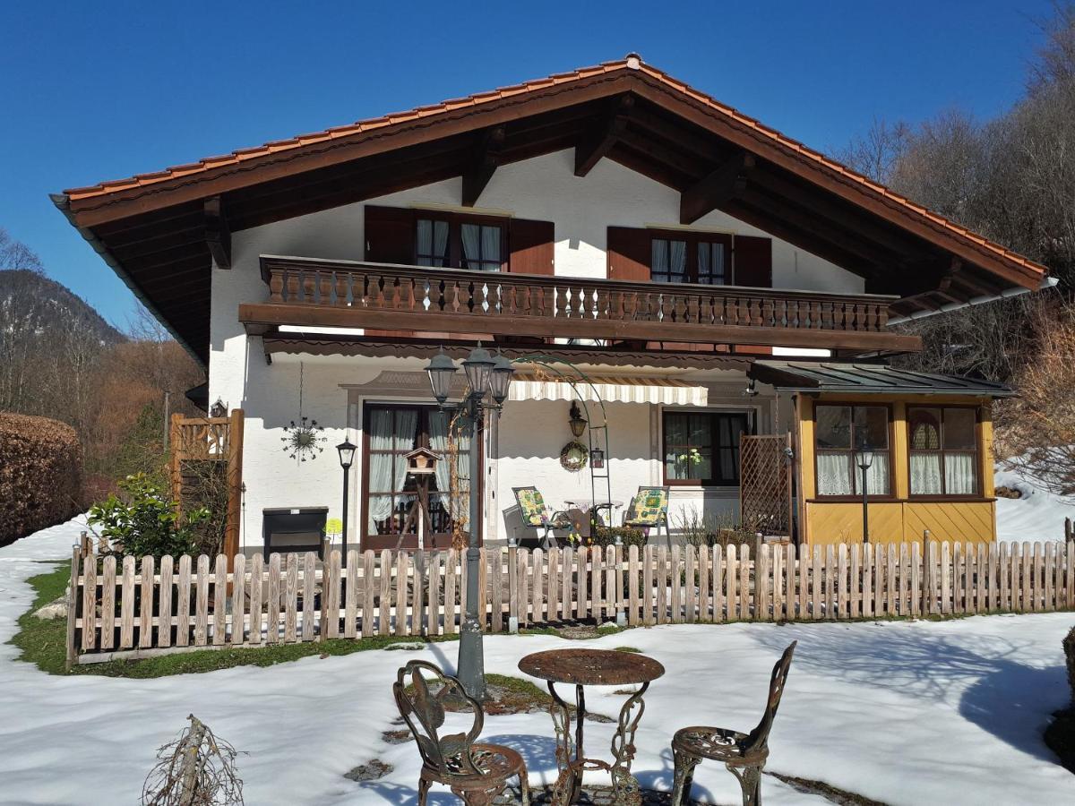 Ferienwohnung Rutz Inkl. Chiemgaukarte Ruhpolding Bagian luar foto